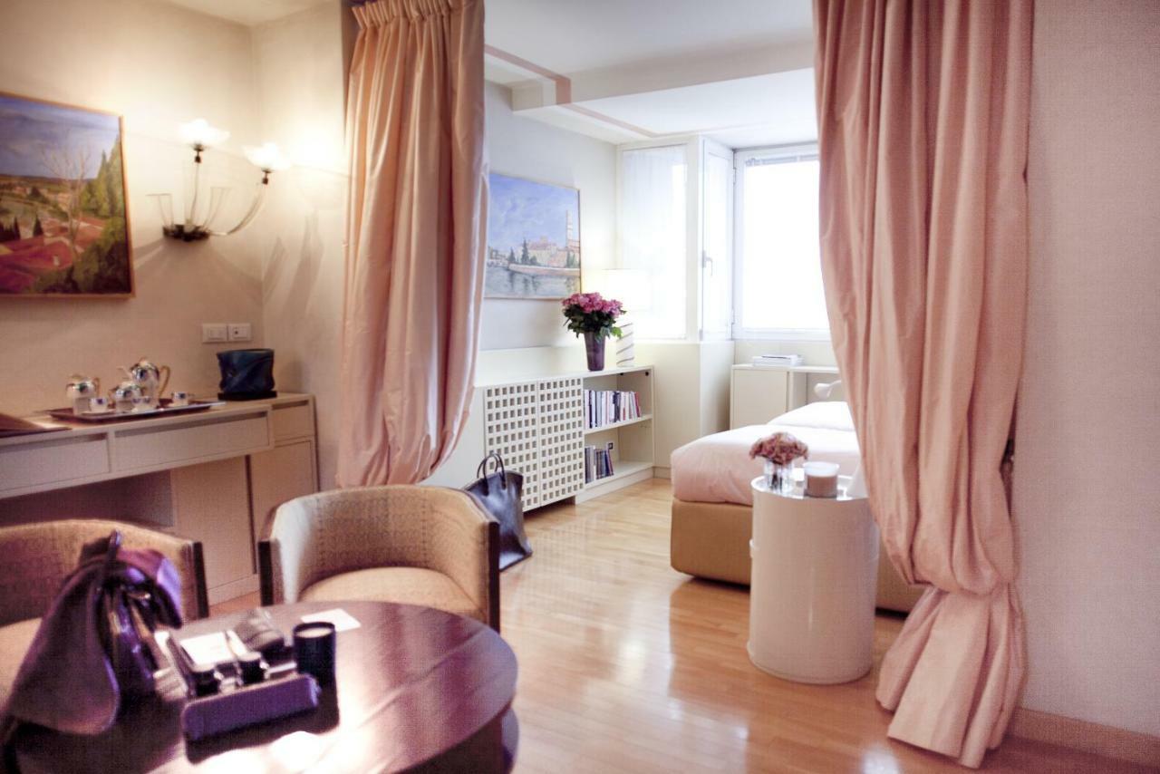 Il Garofano Rosa Apartment Verona Bagian luar foto